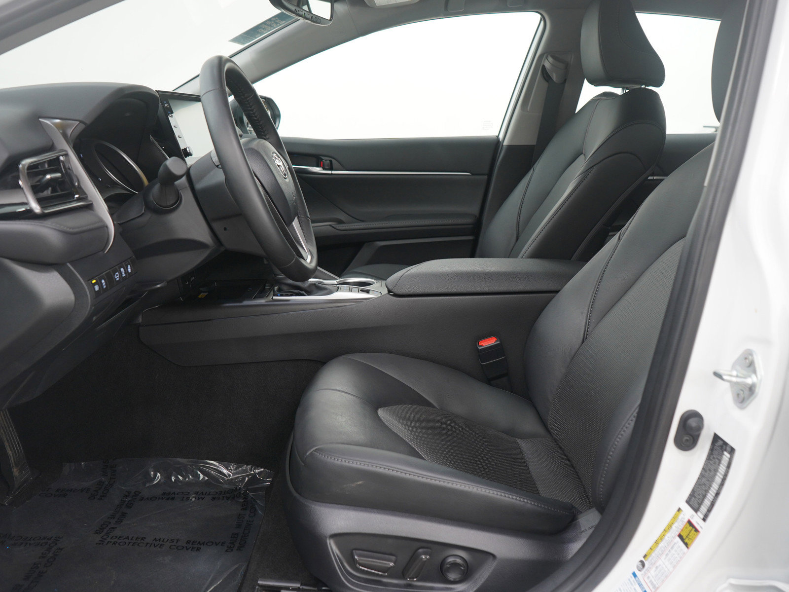 Used 2024 Toyota Camry XLE w/ Cold Weather Package image 22