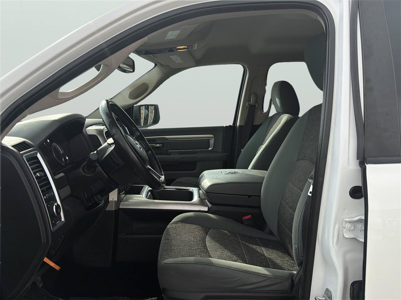 Used 2018 RAM 1500 Big Horn AWD/4WD image 11