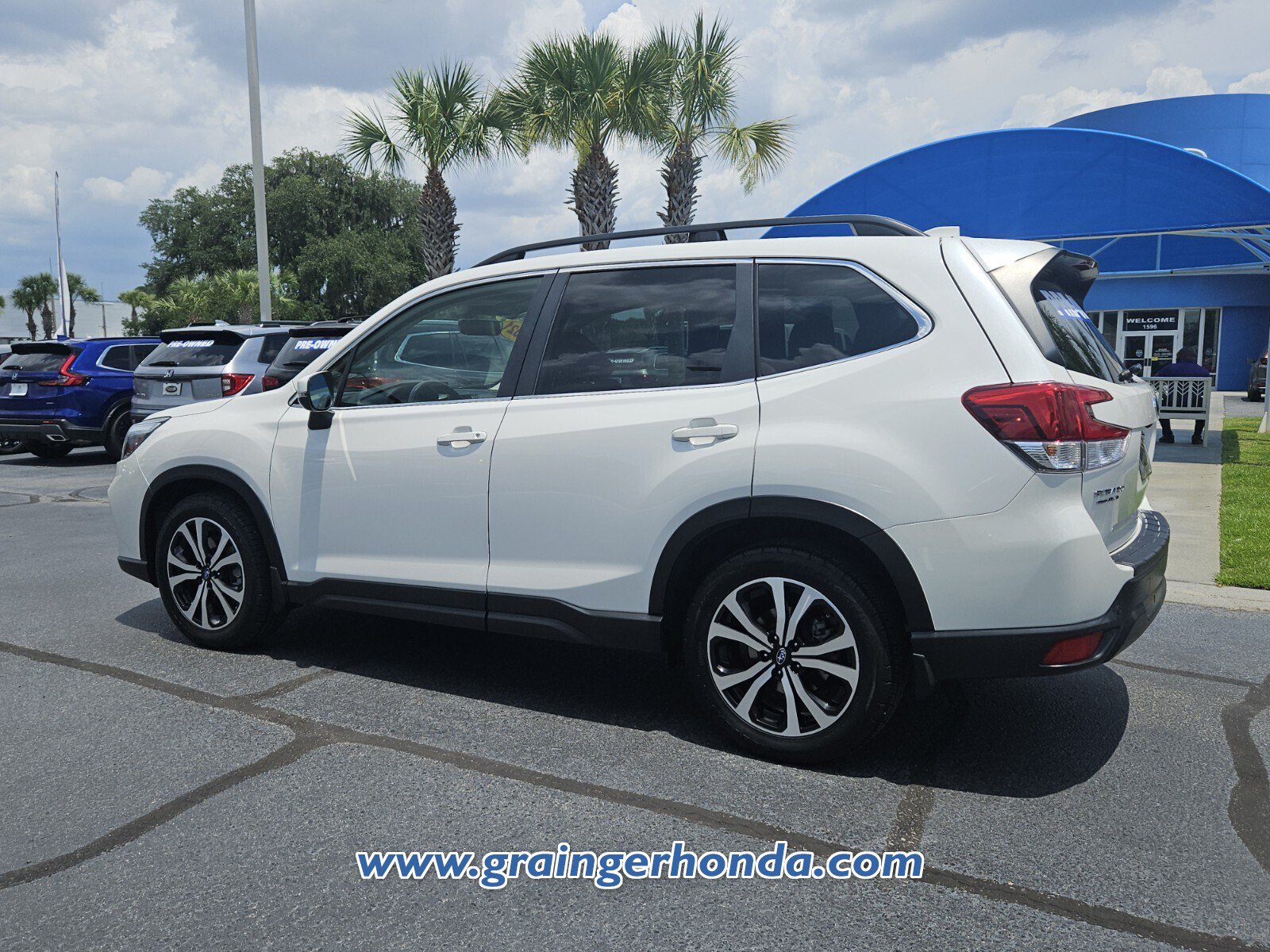 Used 2021 Subaru Forester Limited w/ Popular Package #3 AWD/4WD image 3