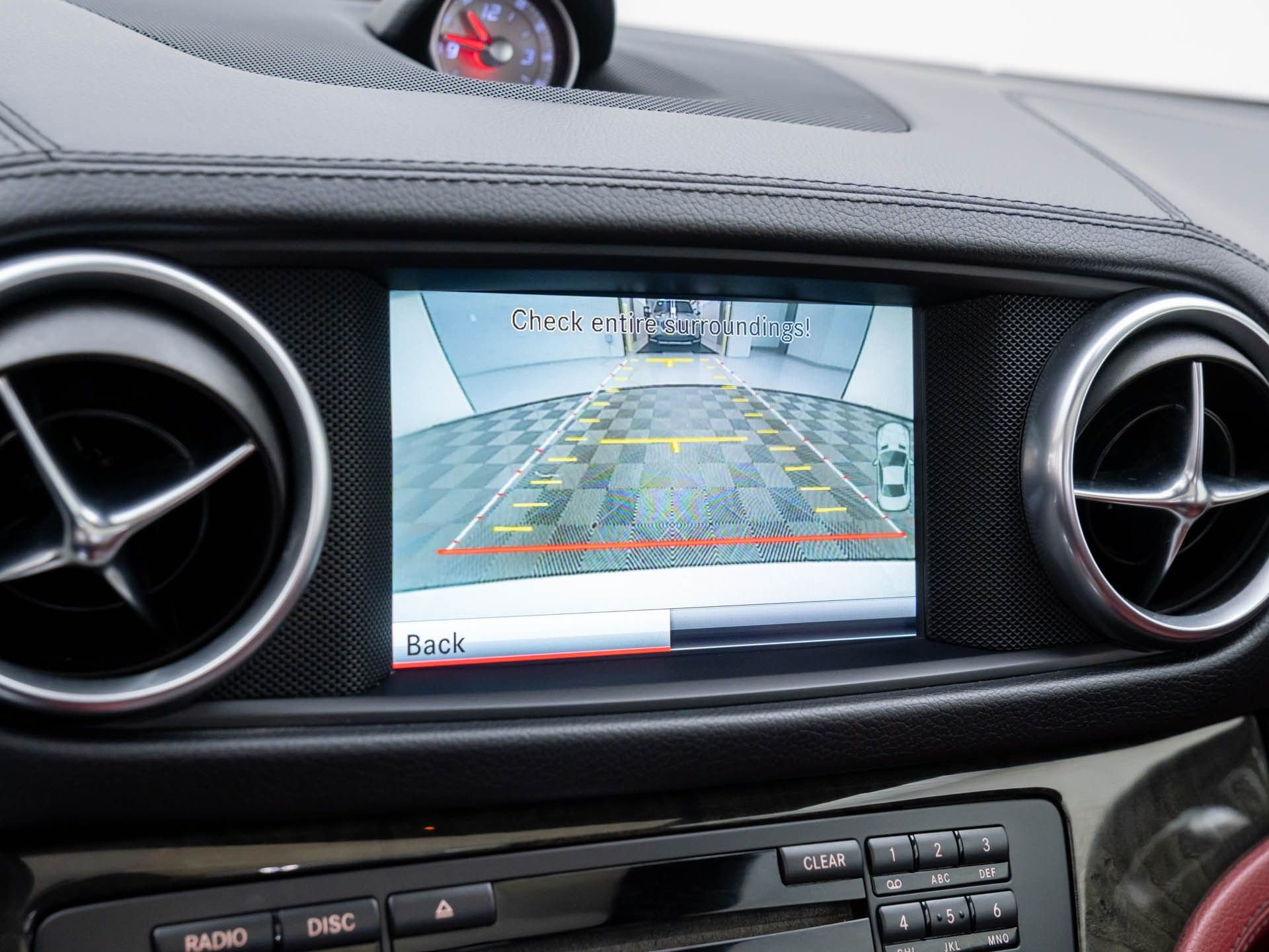 Used 2015 Mercedes-Benz SL 400 image 25