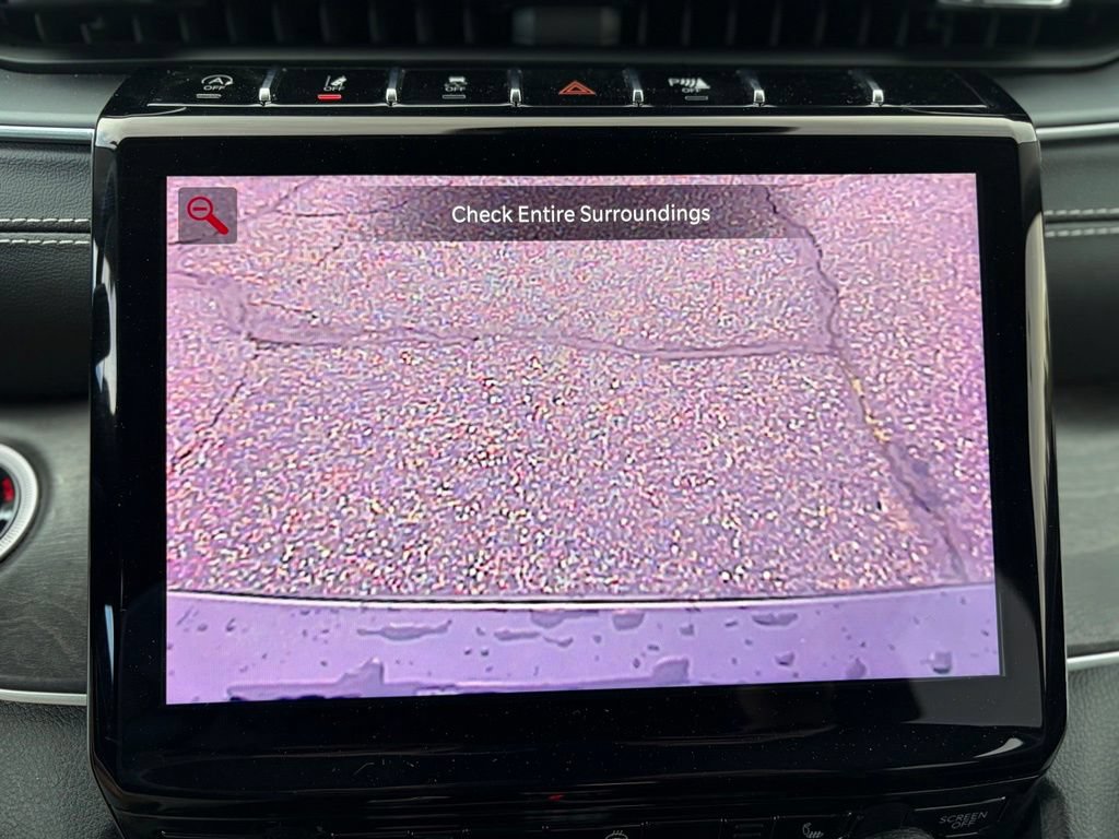 Used 2023 Jeep Grand Cherokee L Limited AWD/4WD image 43
