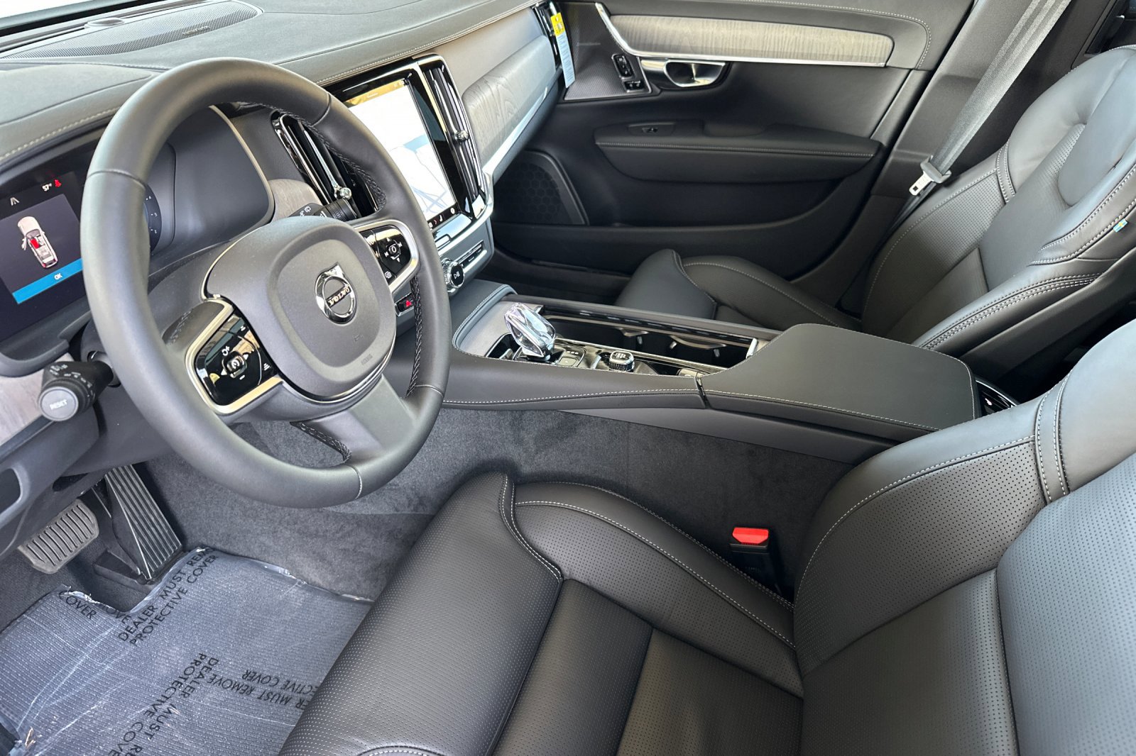 New 2025 Volvo V90 B6 Cross Country Ultra w/ Protection Package Premier image 8