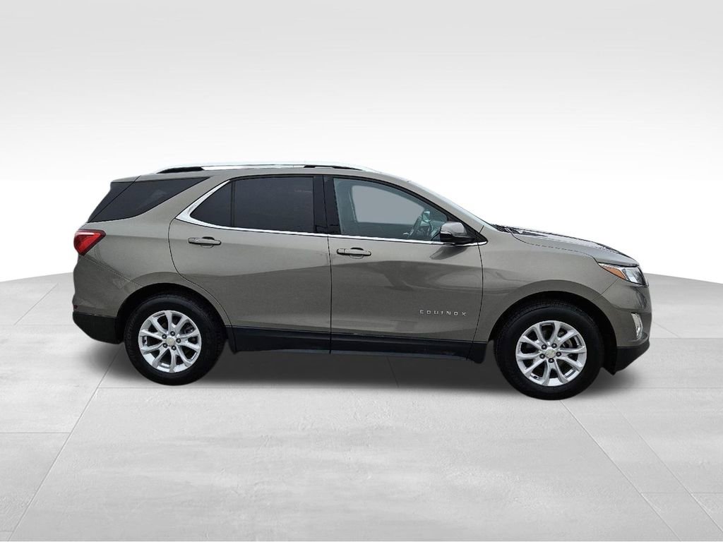 Used 2018 Chevrolet Equinox LT w/ Sun & Infotainment Package image 6