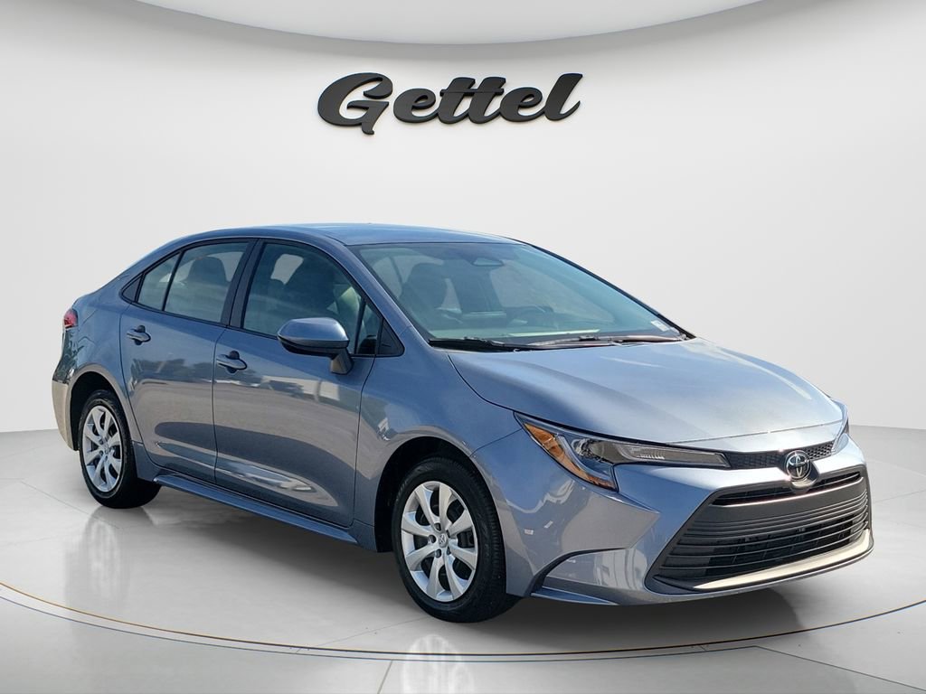 Certified 2025 Toyota Corolla LE w/ Convenience Package FWD image 3