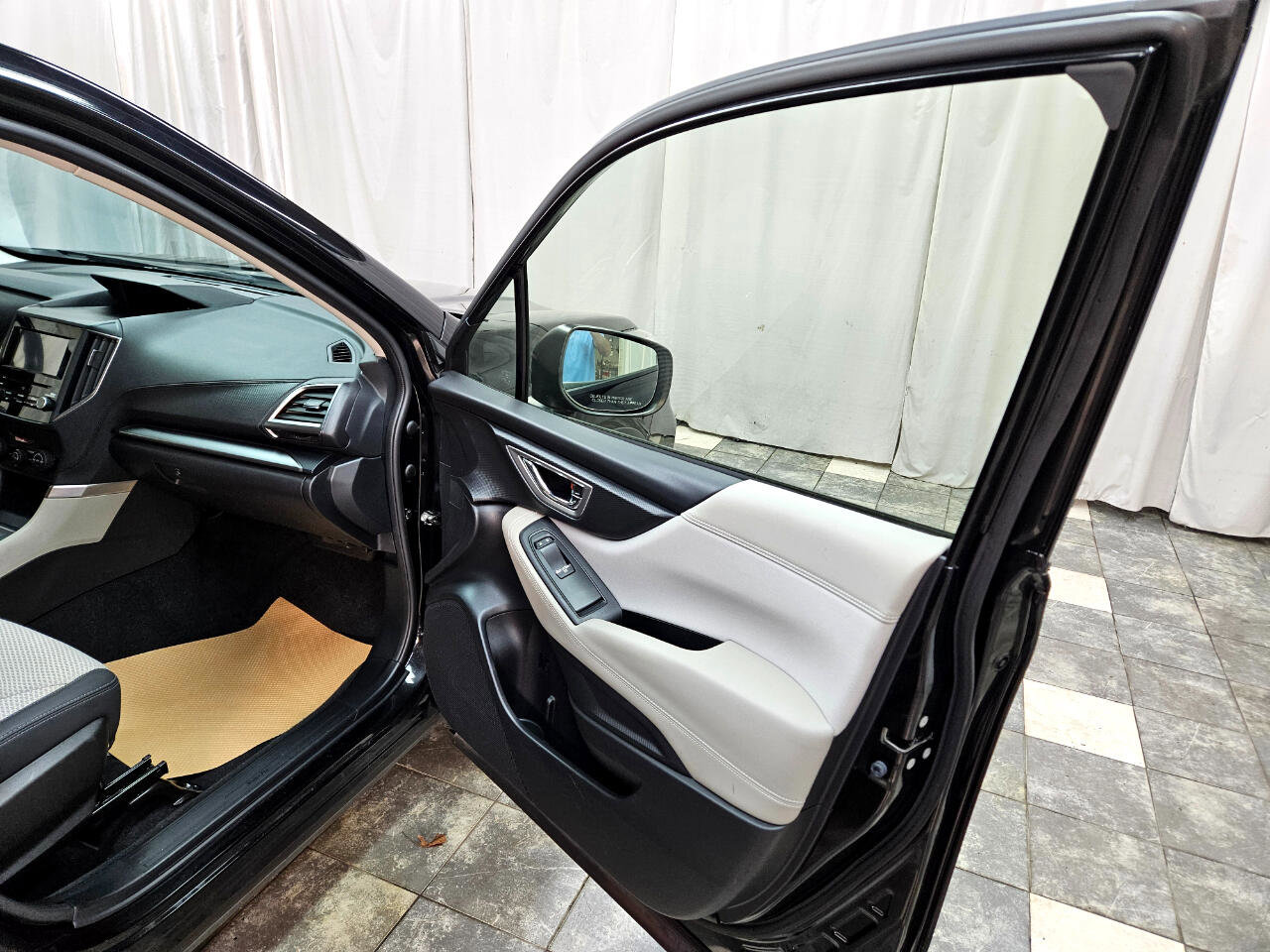 Used 2019 Subaru Forester Premium image 10