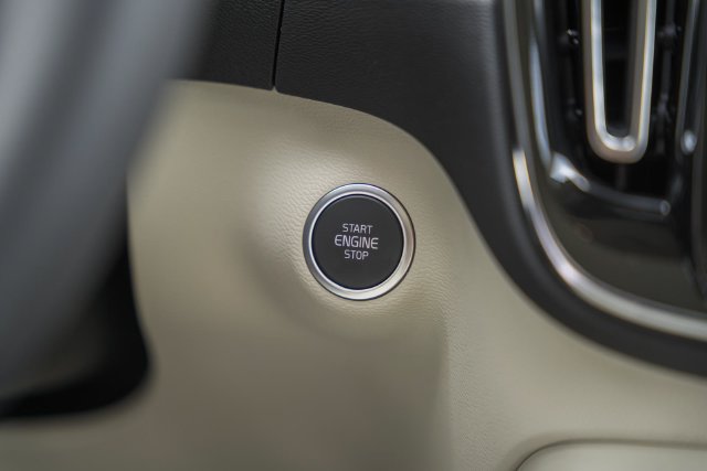 New 2026 Volvo XC40 B5 Ultra w/ Climate Package AWD/4WD image 29