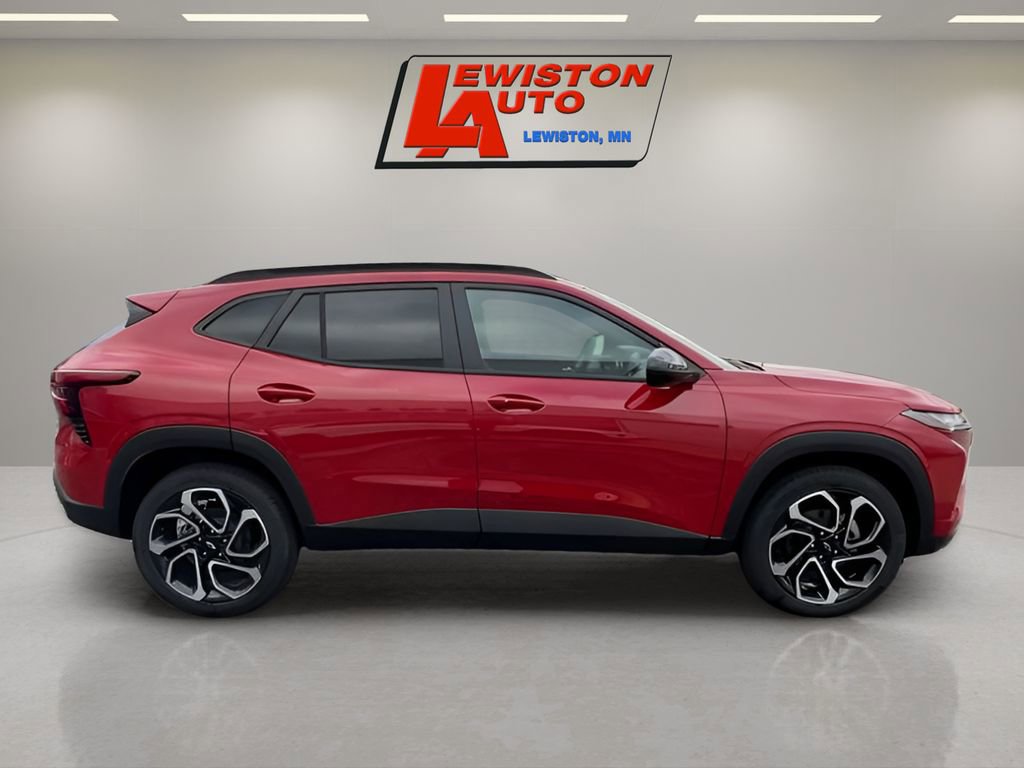 New 2026 Chevrolet Trax RS w/ Sunroof Package image 9