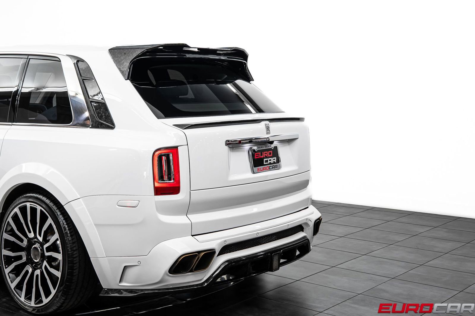 Used 2023 Rolls-Royce Cullinan image 20