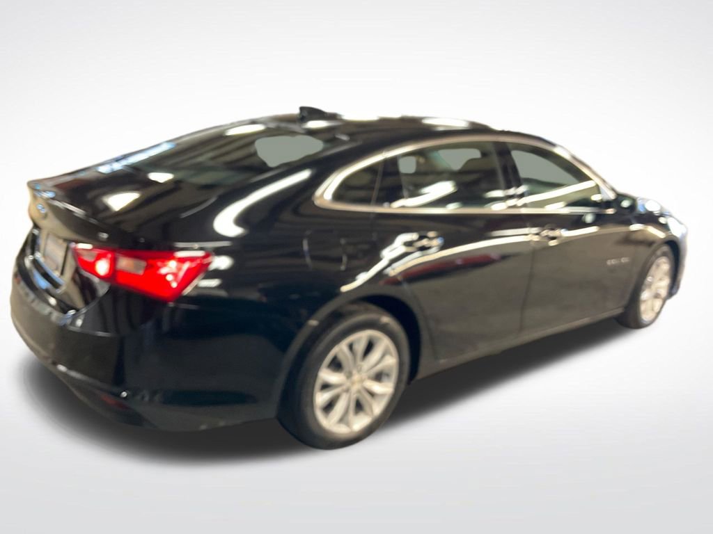 Used 2025 Chevrolet Malibu LT FWD image 5