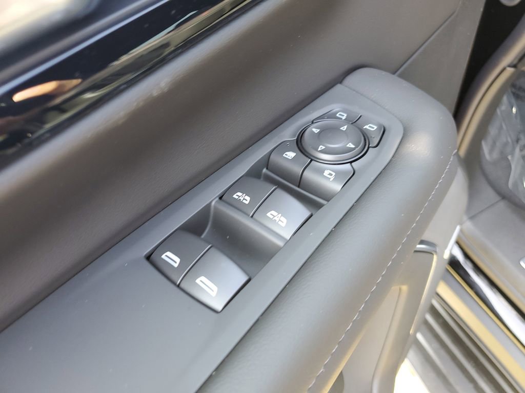 New 2026 Chevrolet Suburban LT w/ Comfort Package image 23