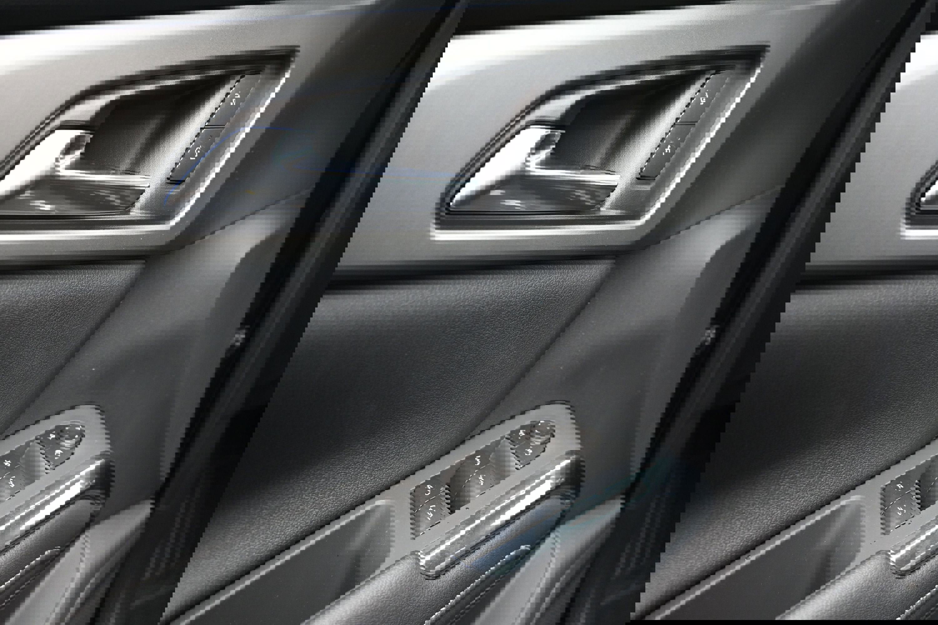 New 2026 Chevrolet Traverse LT FWD image 25