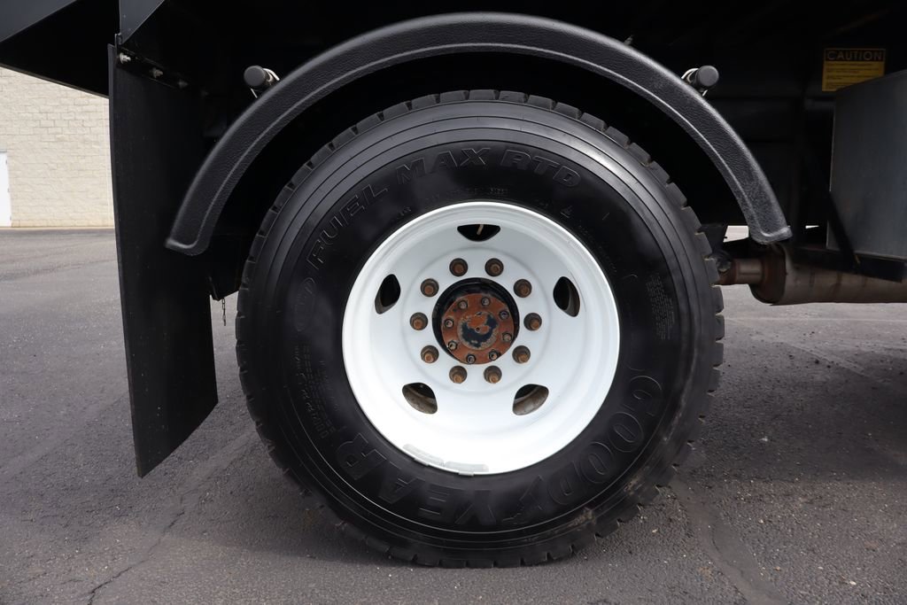 Used 2025 Ford F650 2WD Regular Cab Super Duty image 12