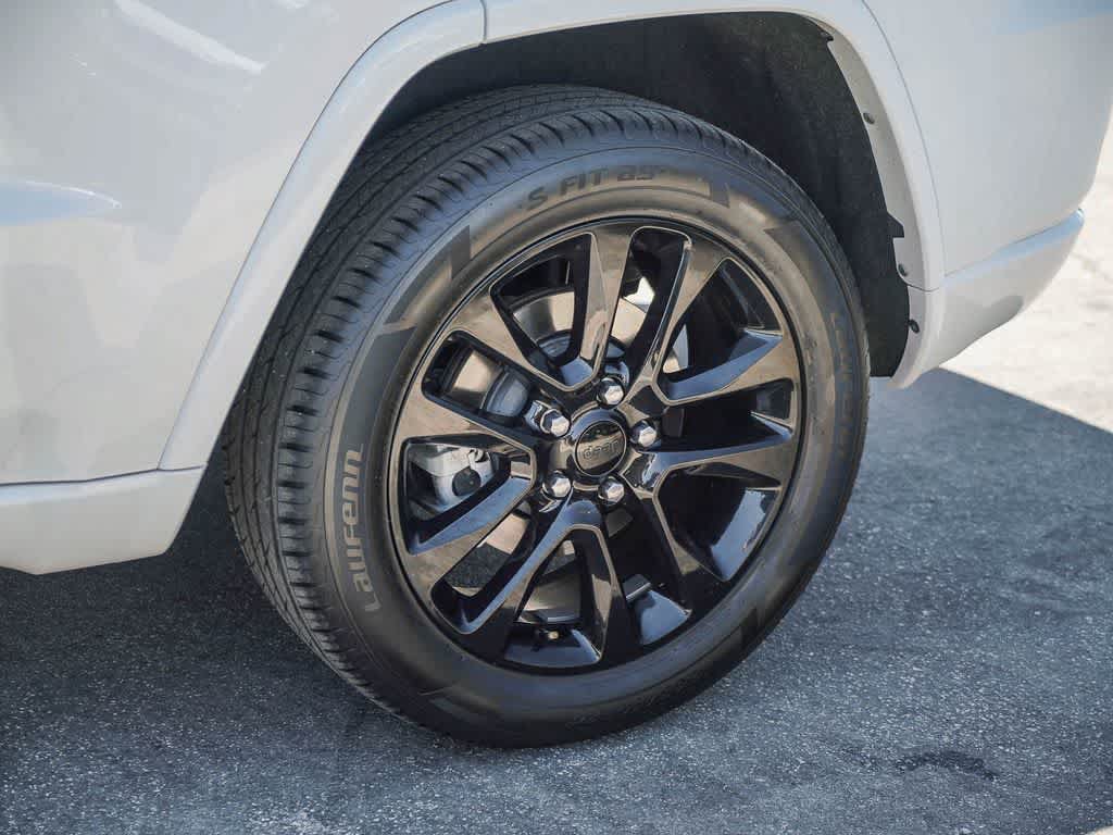 Certified 2021 Jeep Grand Cherokee Laredo X RWD image 10
