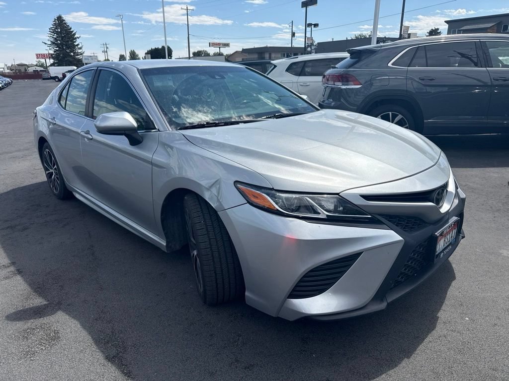 Used 2018 Toyota Camry SE