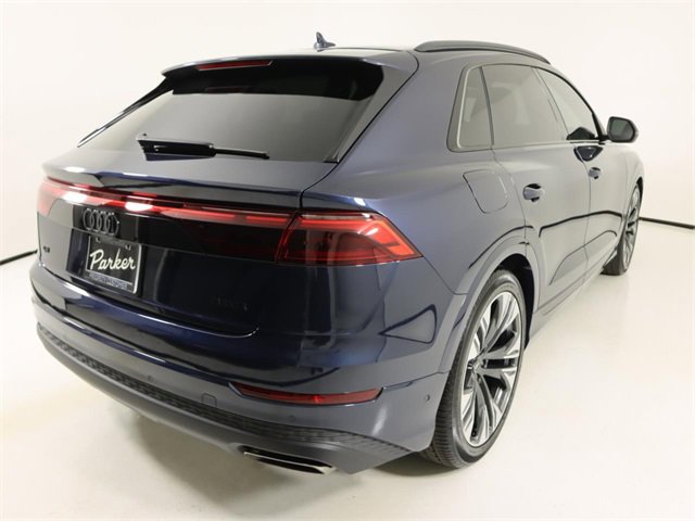 Certified 2025 Audi Q8 Prestige image 5