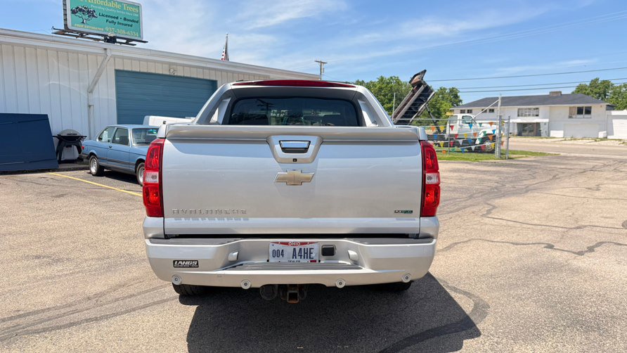 Used 2011 Chevrolet Avalanche LS w/ Regional Value Package RWD image 3