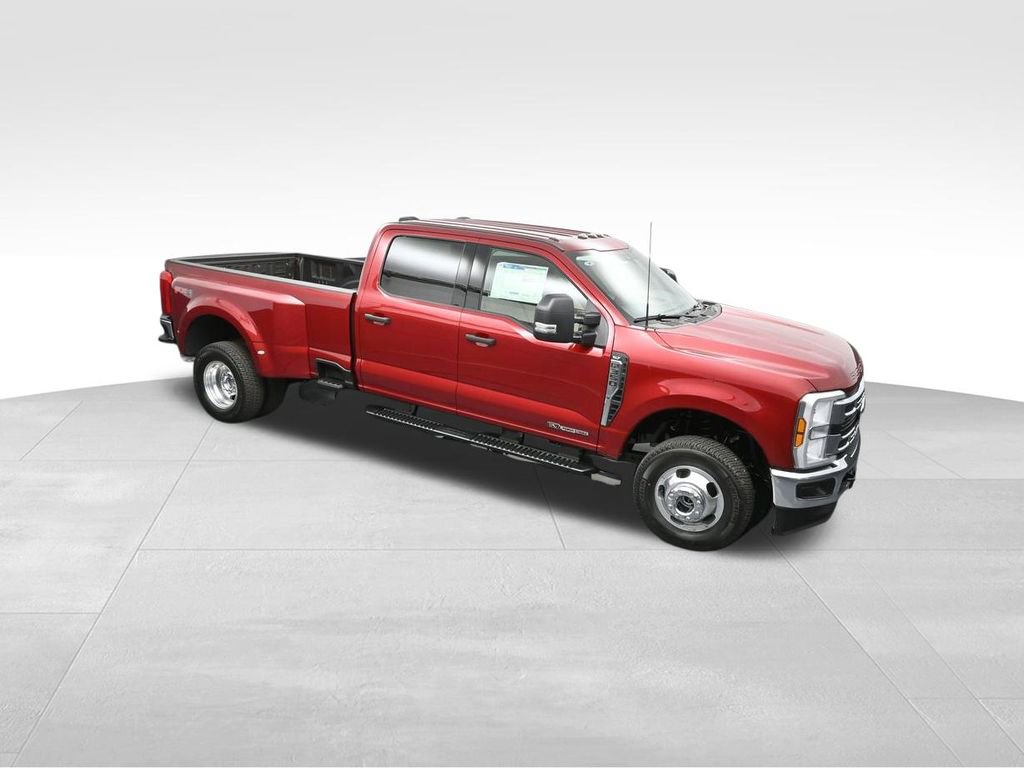 New 2025 Ford F350 XLT w/ FX4 Off-Road Package image 10