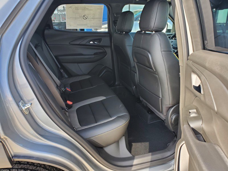 Used 2024 Chevrolet TrailBlazer ACTIV w/ Driver Confidence Package FWD image 18