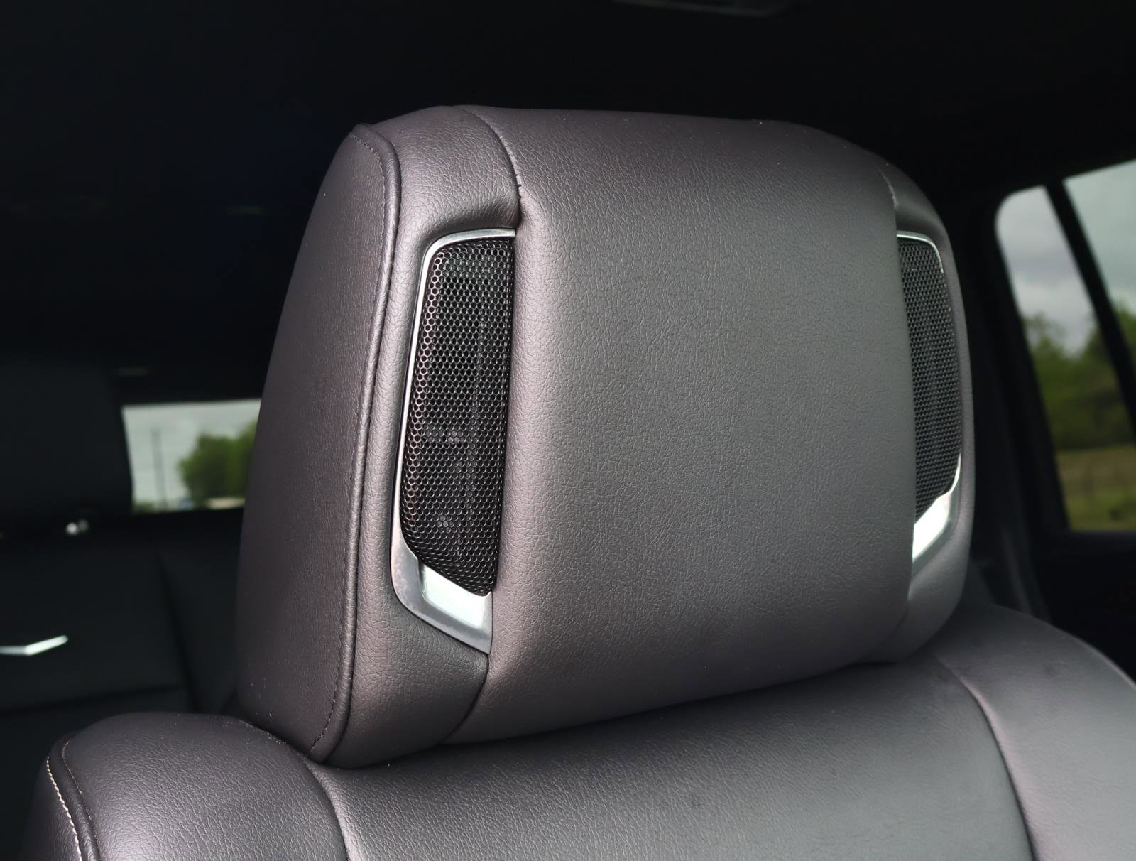 Used 2024 Cadillac Escalade ESV Luxury image 25