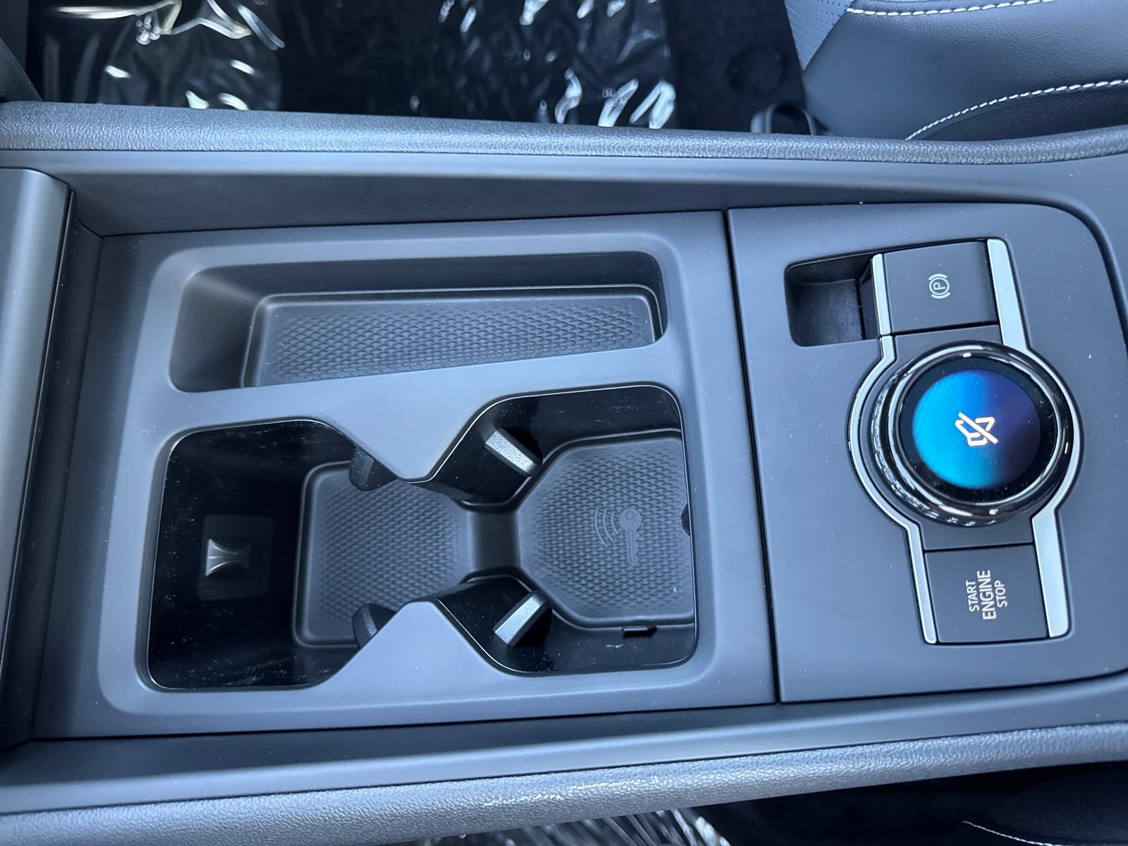 Certified 2026 Volkswagen Tiguan SE AWD/4WD image 32