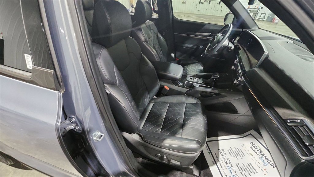 Used 2024 Kia Telluride SX X-Line image 31