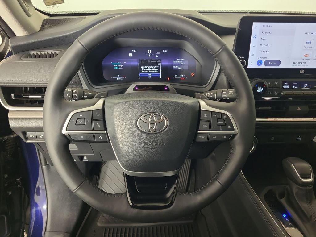 Used 2025 Toyota Grand Highlander AWD image 13