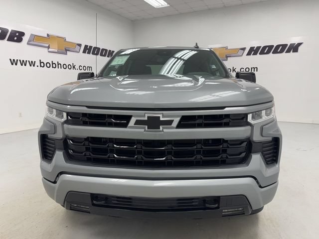 Used 2026 Chevrolet Silverado 1500 RST AWD/4WD image 2