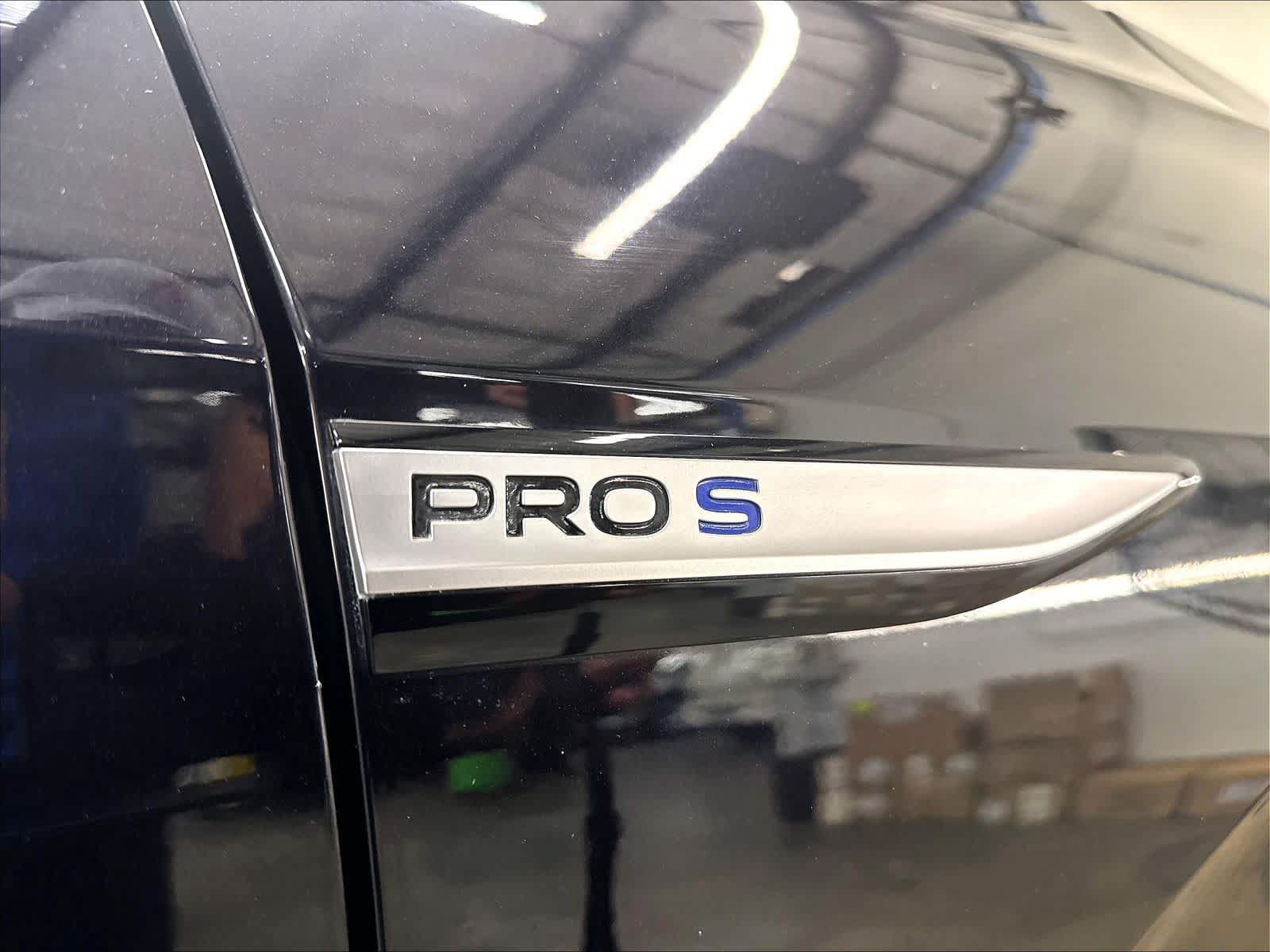 Used 2025 Volkswagen ID.4 Pro S RWD image 27