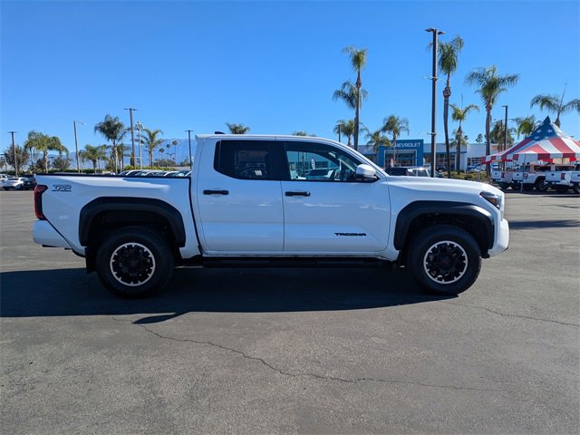 Used 2024 Toyota Tacoma TRD Off-Road image 4