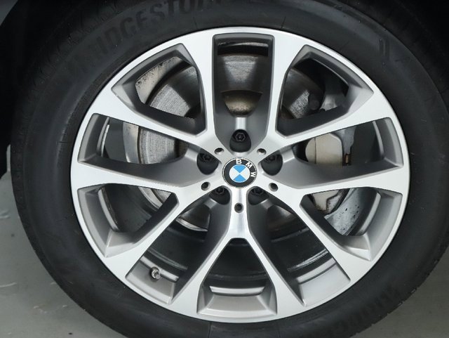 Used 2021 BMW X6 xDrive40i w/ Premium Package image 37