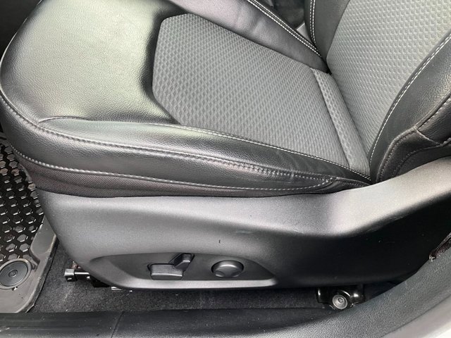 Used 2023 Jeep Compass Altitude w/ Convenience Group image 12