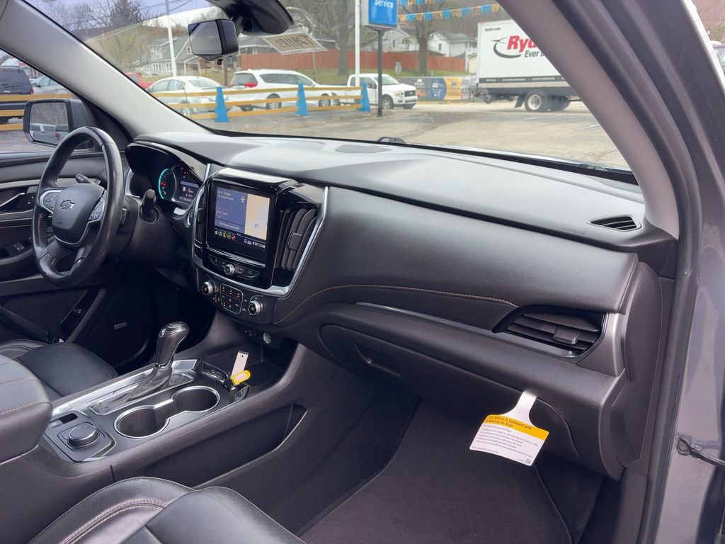 Used 2020 Chevrolet Traverse RS image 40