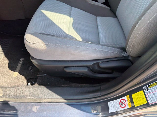 Used 2017 Toyota Corolla LE w/ Carpet Mat Package (TMS) FWD image 35