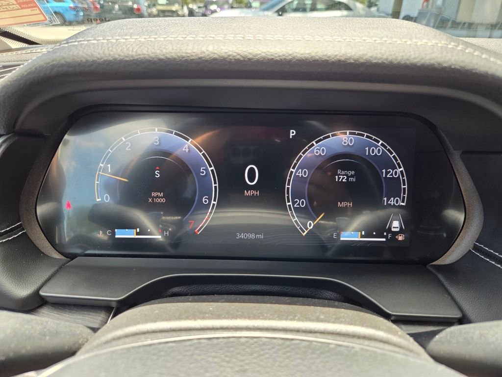 Used 2022 Jeep Grand Cherokee Limited AWD/4WD image 31