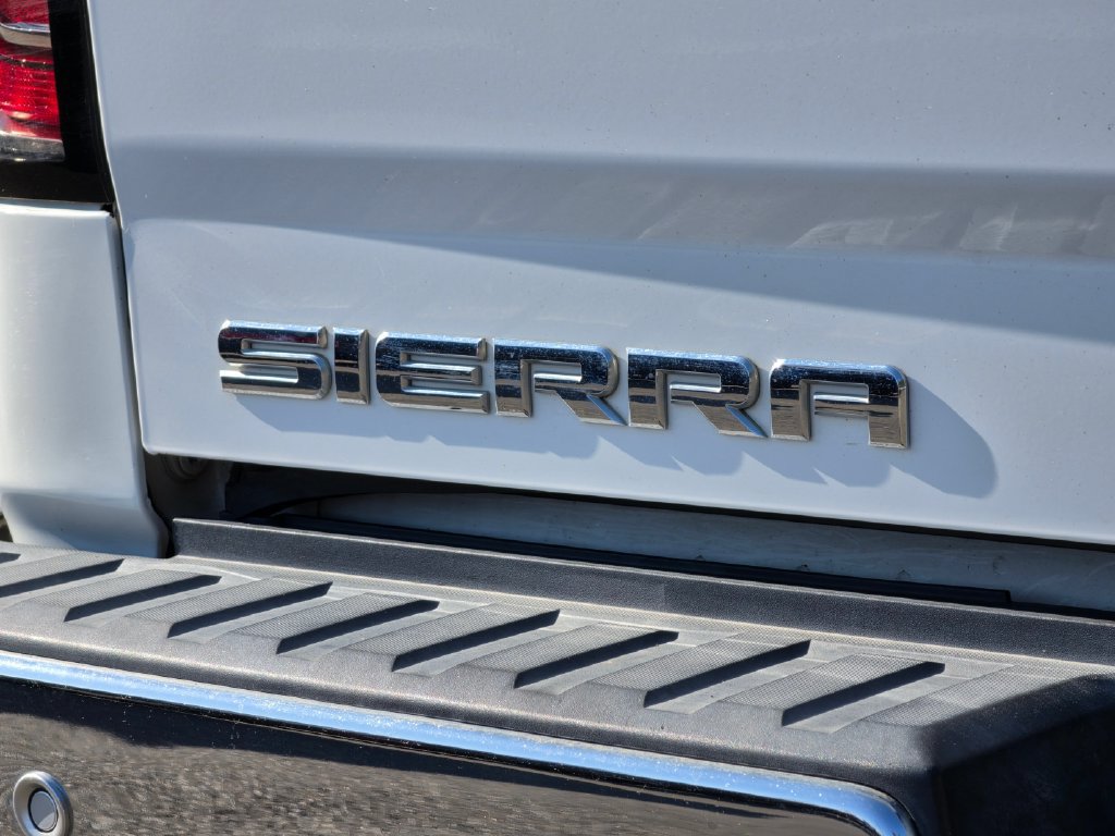 Used 2018 GMC Sierra 1500 SLT w/ Texas SLT Premium Package AWD/4WD image 8