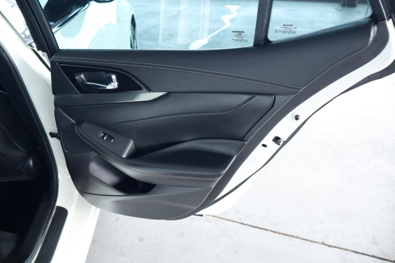 Used 2021 Nissan Maxima 3.5 SV w/ Floor Mat Group FWD image 30