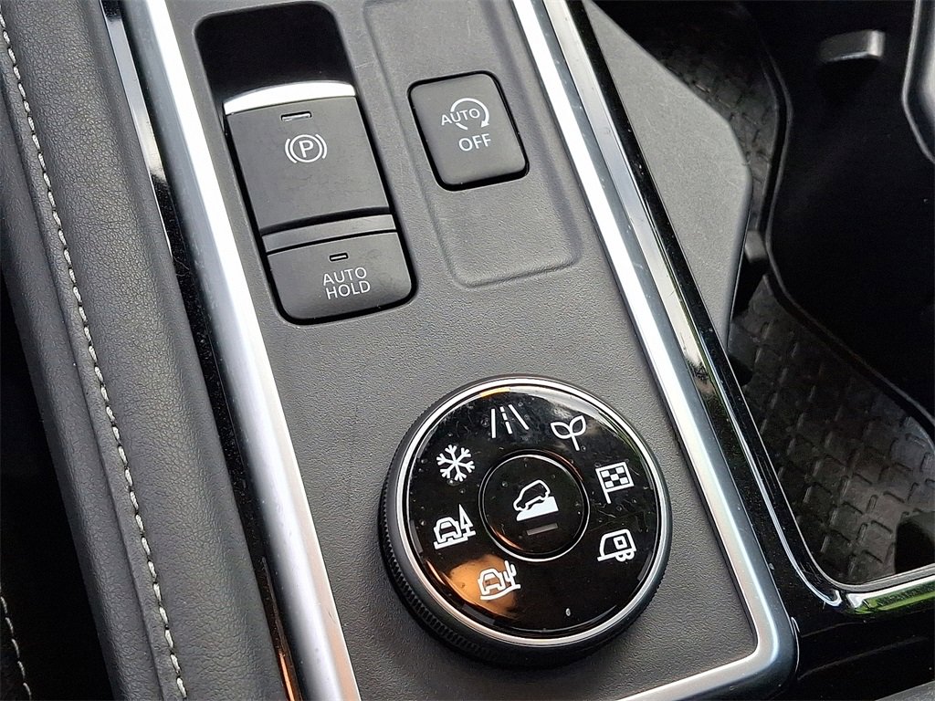 Certified 2025 Nissan Pathfinder SL w/ SL Premium Package image 26