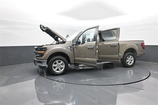 New 2025 Ford F150 XLT w/ Equipment Group 302A MID image 39