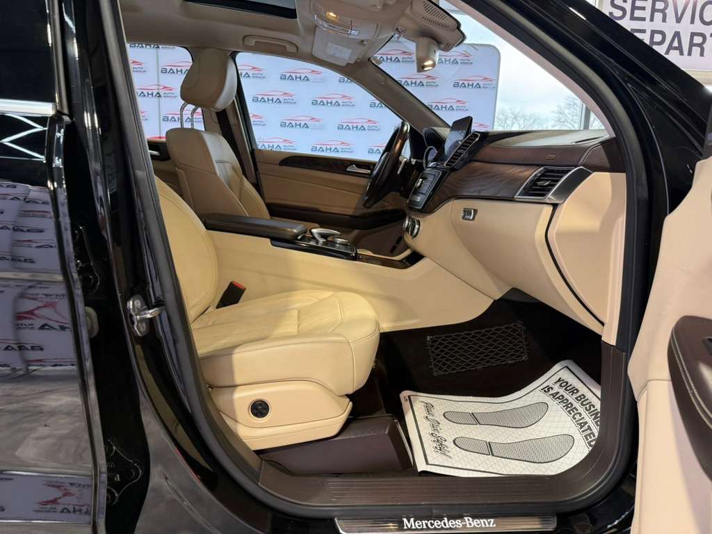 Used 2019 Mercedes-Benz GLS 450 4MATIC image 57