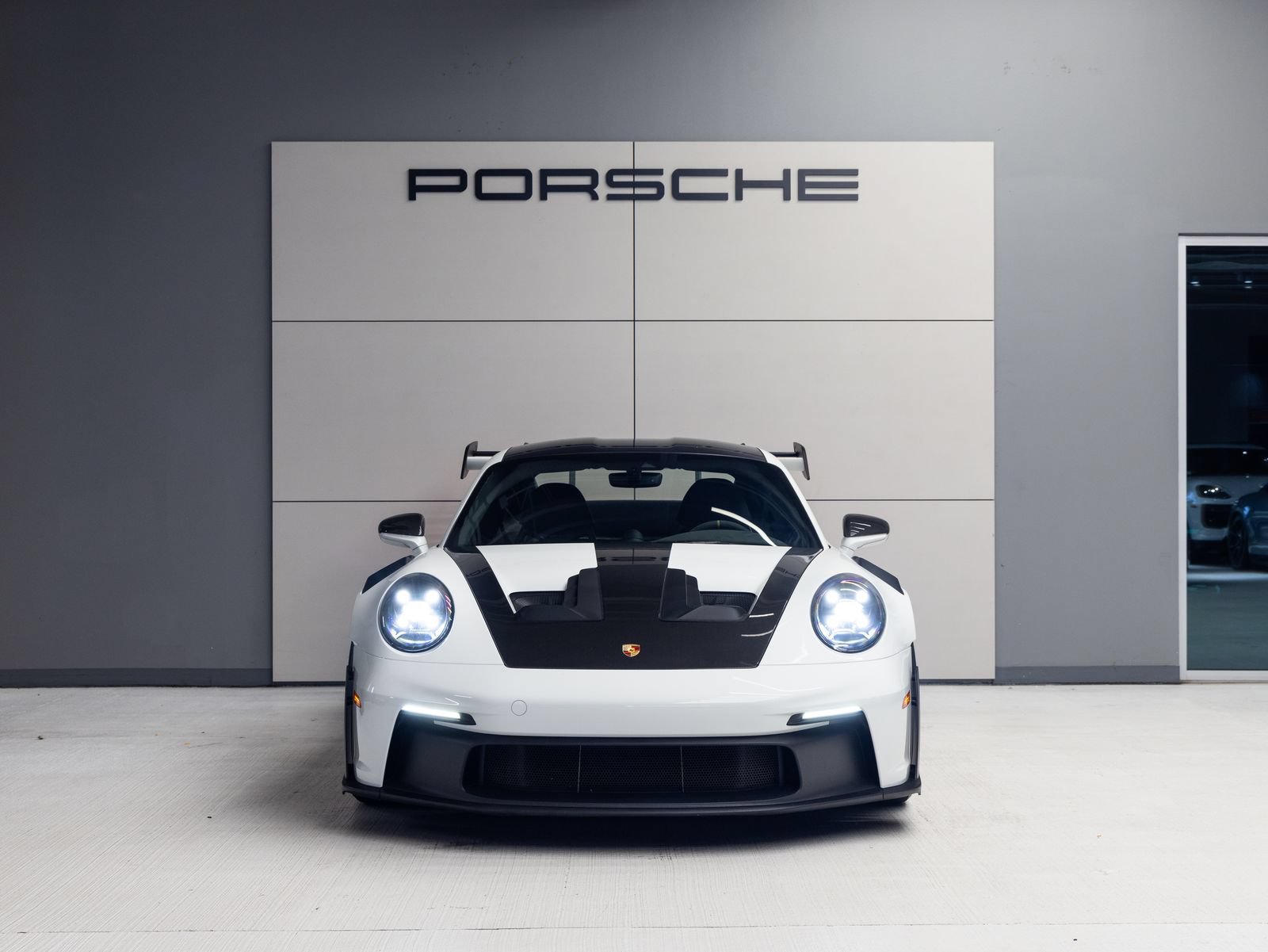 Certified 2023 Porsche 911 GT3 RS RWD image 10