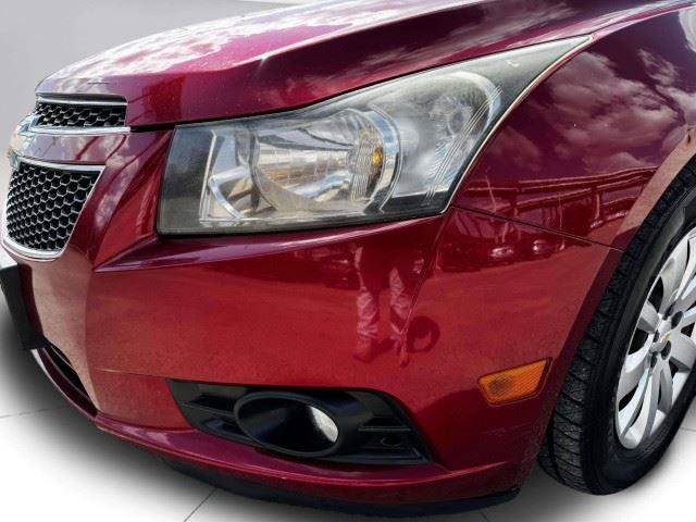 Used 2011 Chevrolet Cruze LT FWD image 11