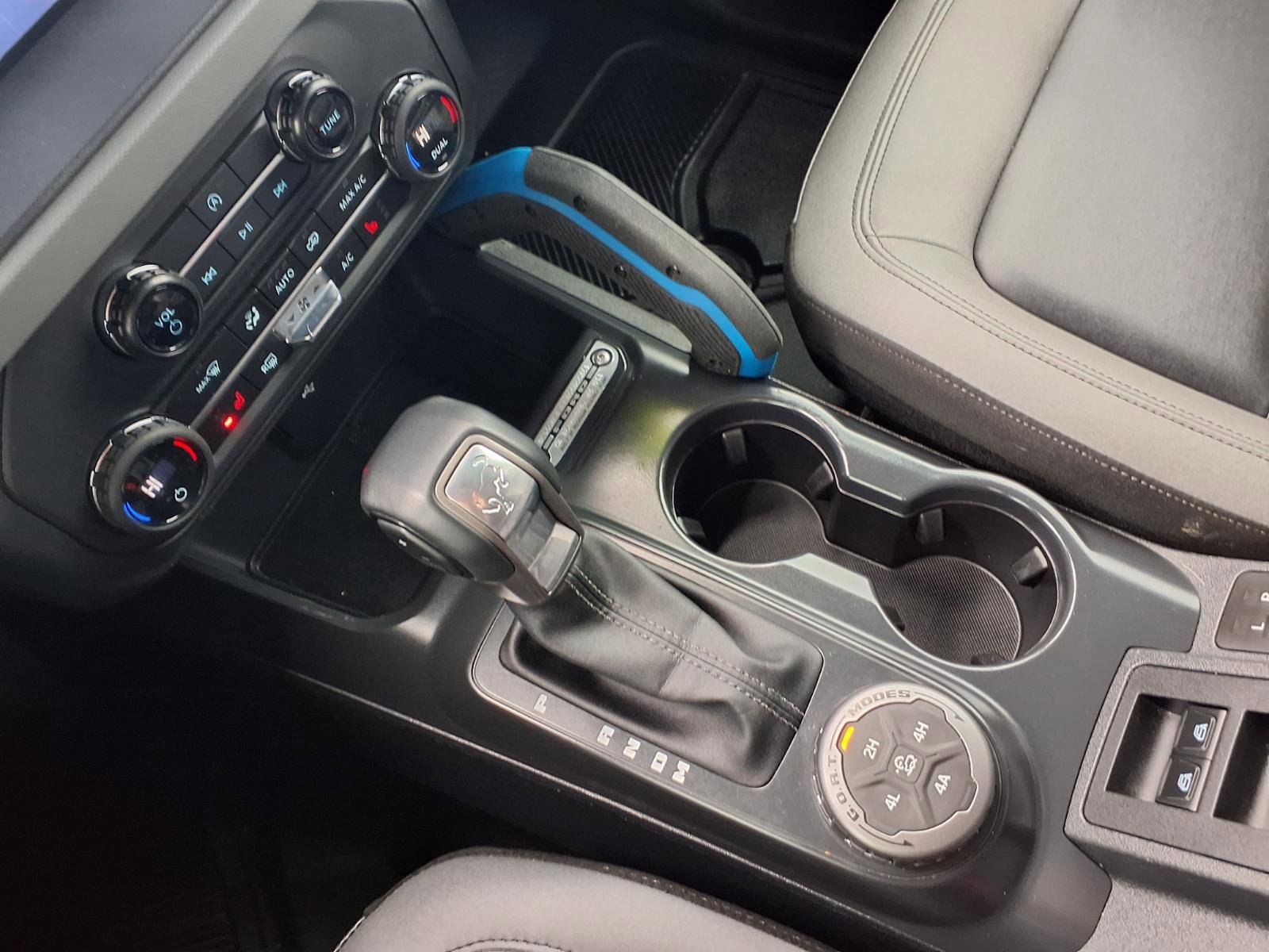 Certified 2024 Ford Bronco Black Diamond w/ Sasquatch Package image 22