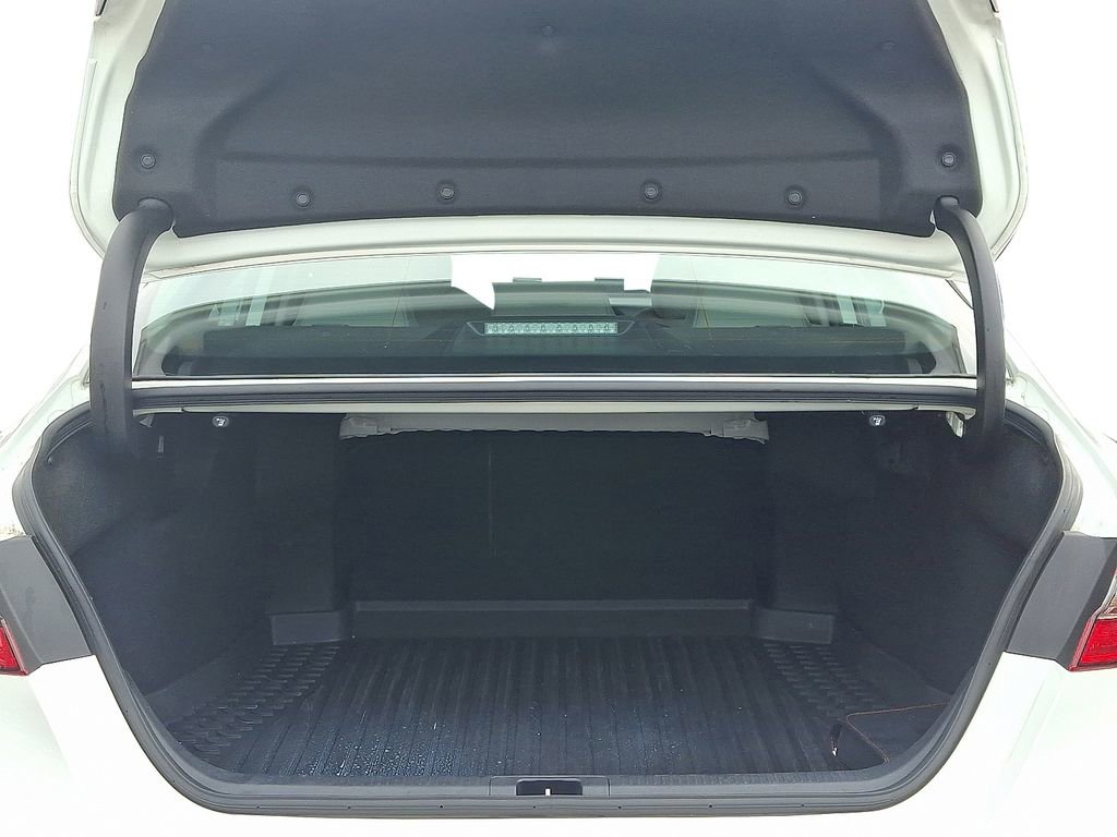 Used 2022 Toyota Camry SE image 28