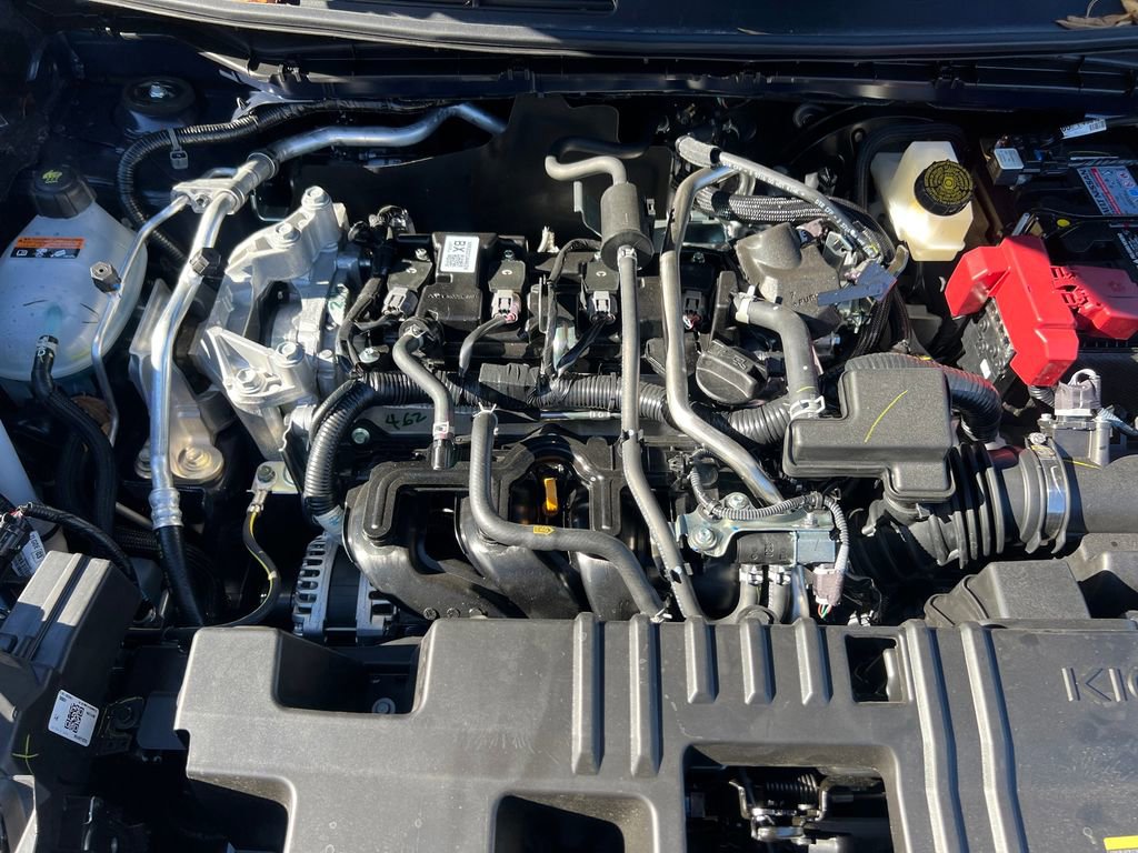 New 2026 Nissan Kicks SR w/ Cold Weather Package image 21