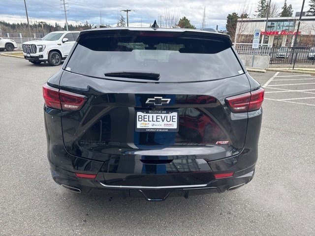 Used 2025 Chevrolet Blazer RS w/ Driver Confidence II Package image 4