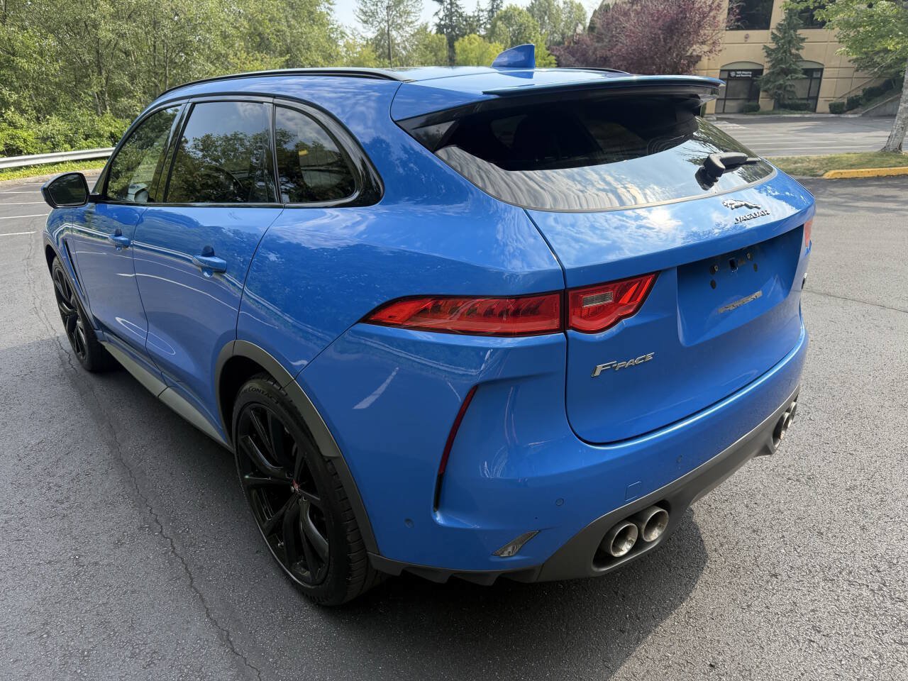 Used 2019 Jaguar F-PACE SVR AWD/4WD image 3