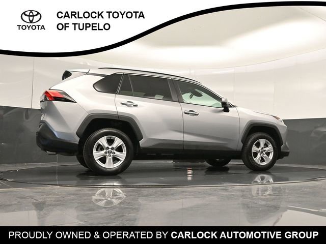 Used 2021 Toyota RAV4 XLE w/ Convenience Package FWD image 42
