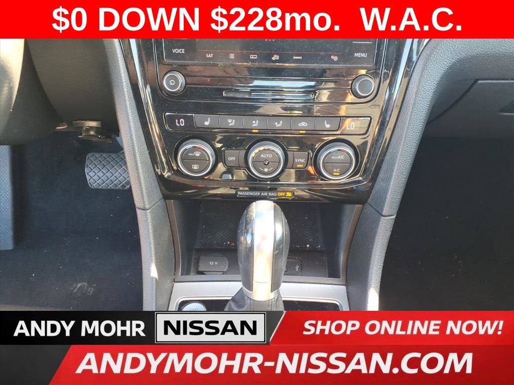 Used 2020 Volkswagen Passat 2.0T SE image 22