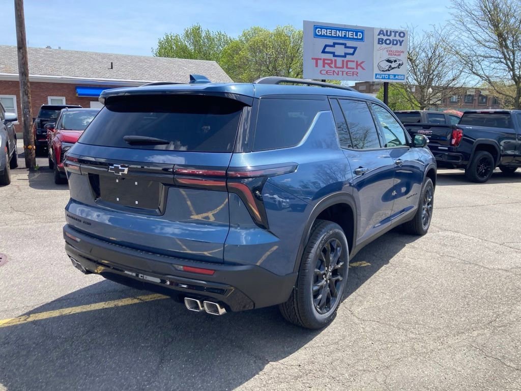 New 2026 Chevrolet Traverse LT w/ Midnight/Sport Edition AWD/4WD image 7