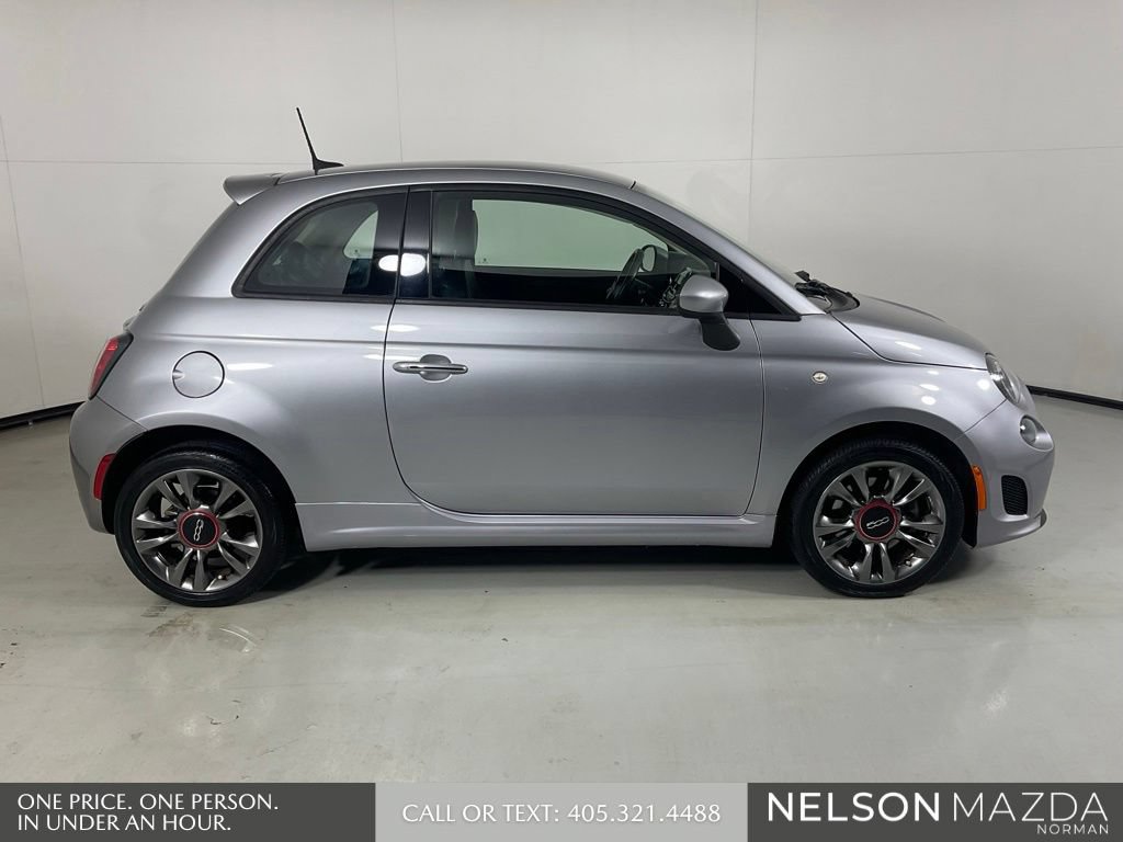 Used 2018 FIAT 500 Pop w/ Urbana Appearance Package FWD image 5